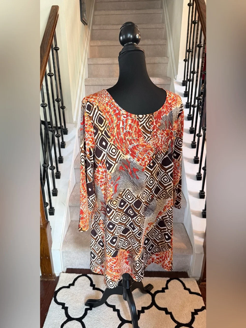 Abstract Geo-Print Tunic Top - Picture 3 of 6